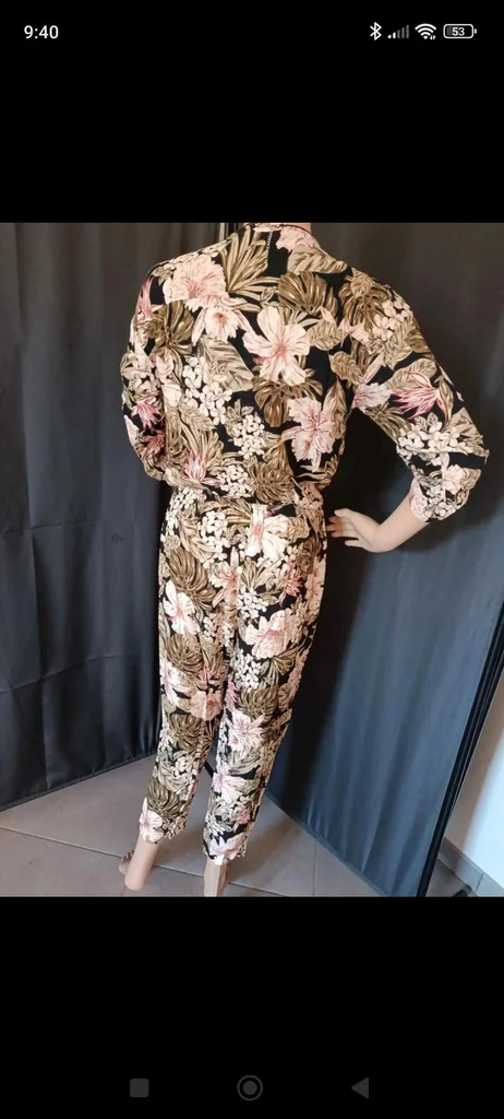Bloemen jumpsuit. Maat 38 – photo 4
